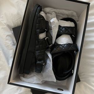 TONY BIANCO Hiranni Black Sandals